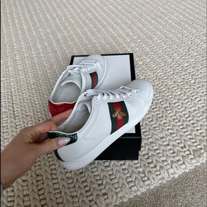 Gucci women’s Ace sneaker with bee